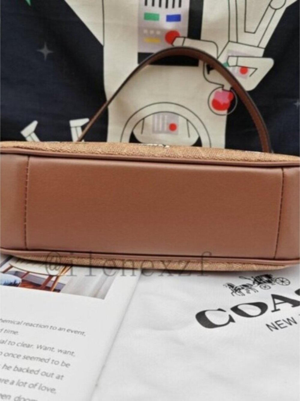 NWT Coach X Peanuts Teri Shoulder Bag In Signature Canvas With Snoopy Print - Picture 3 of 6